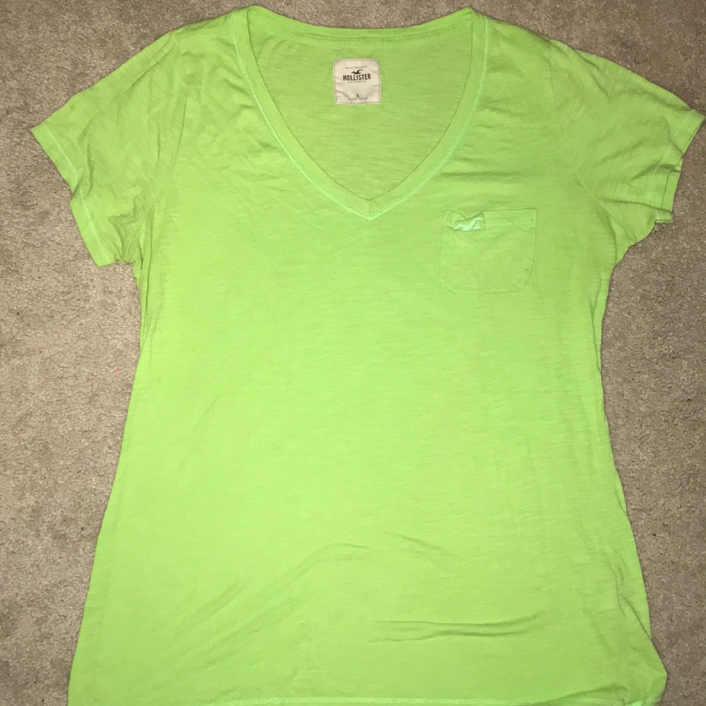 Hollister V-neck (low)